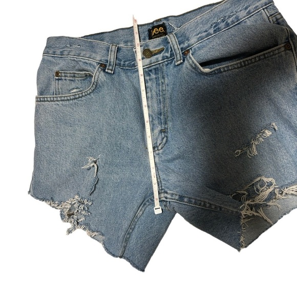 Lee Light Wash Blue Denim DIY Cut Off Distressed Shorts. SZ 31. Fringe. Boho. - Picture 10 of 15